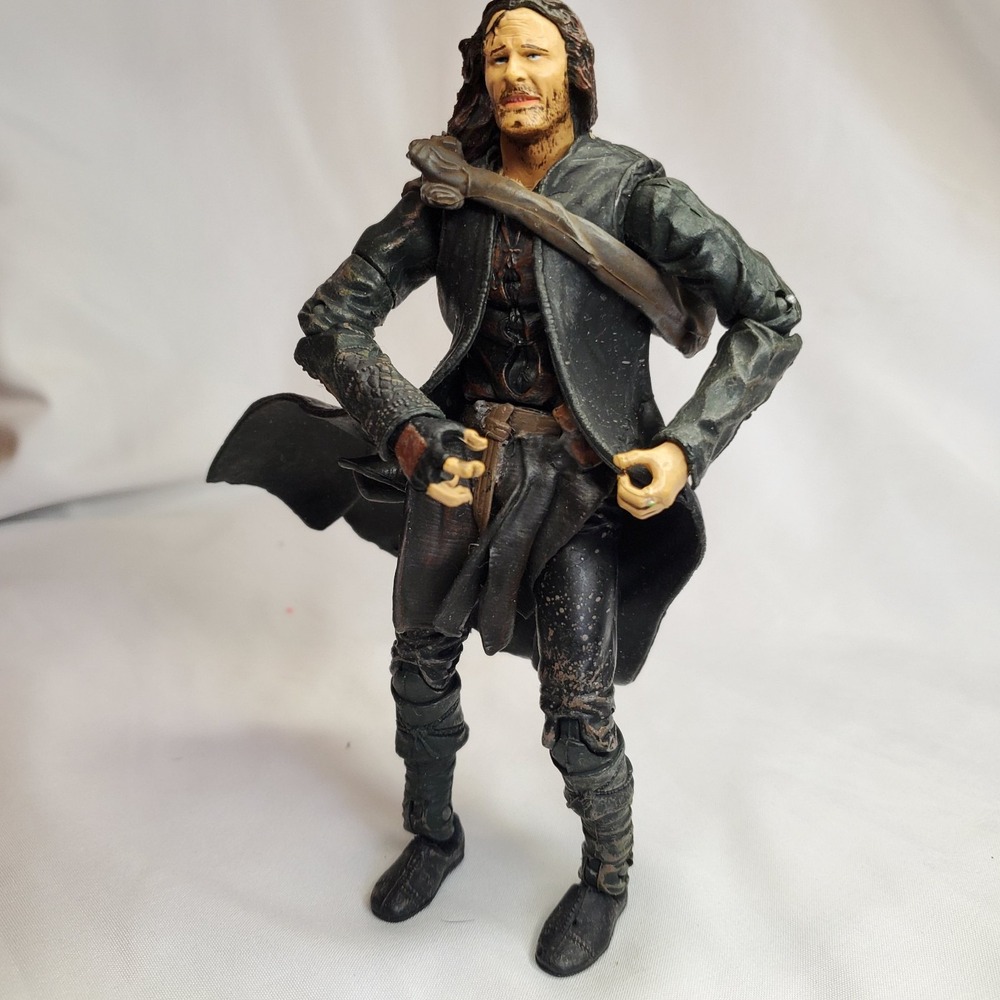 Lord of the Rings‎ The Two Towers Aragorn 6" inch action figure ToyBiz 2002